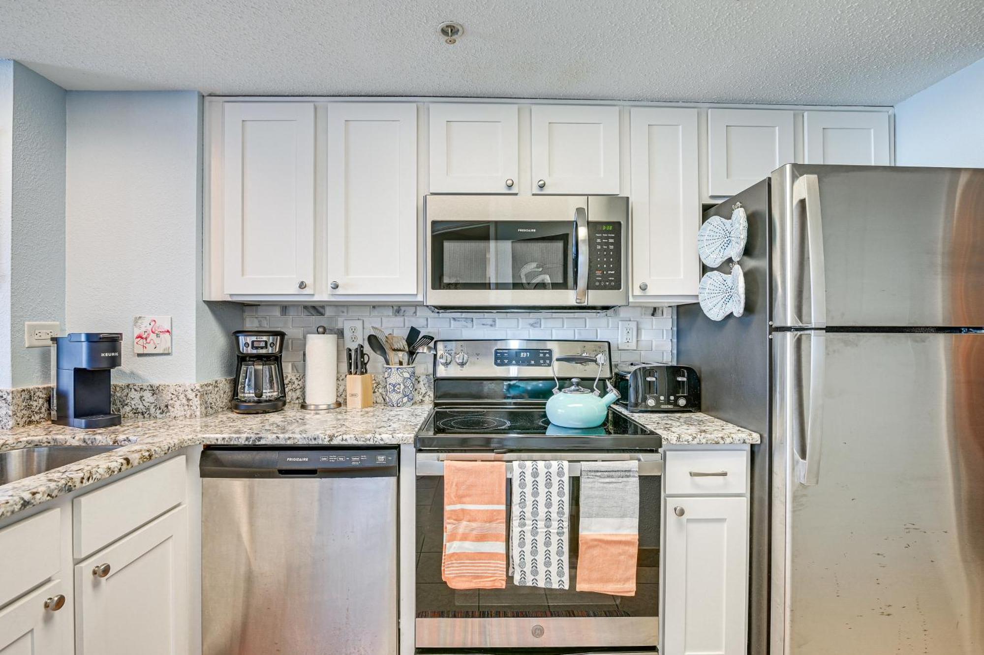Beachy Condo With Pool Access And Steps To Boardwalk! Myrtle Beach Eksteriør bilde